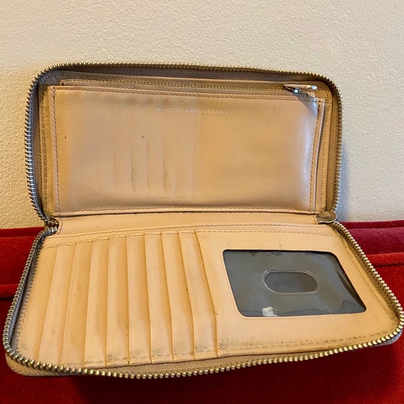 Marc Jacobs Continental Wallet - Picture 5 of 7